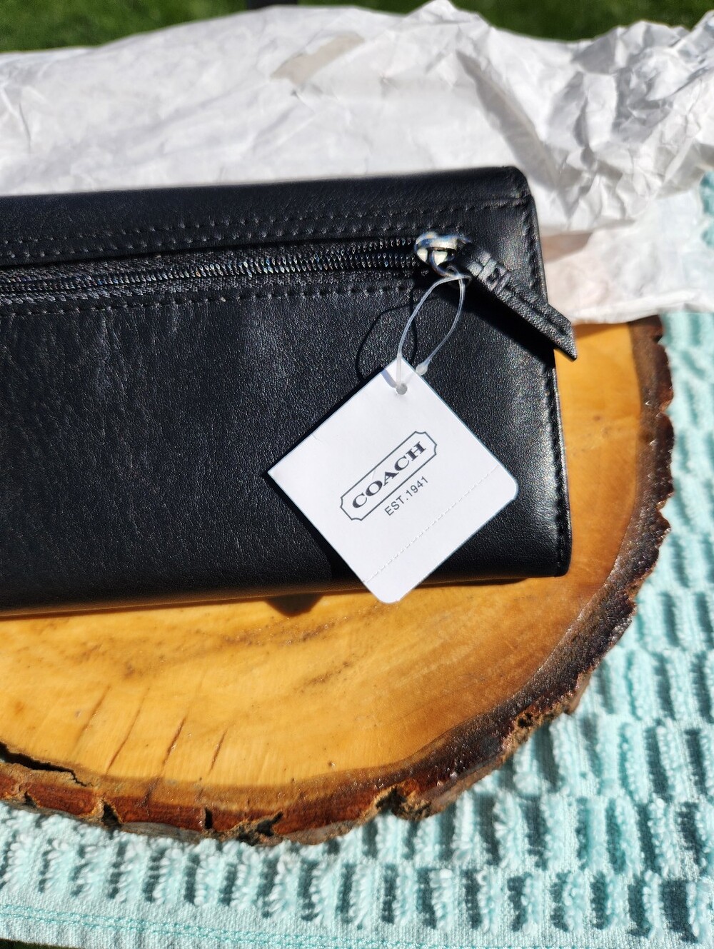 Coach Ashley Black Pleated Leather  Wallet - Picture 14 of 16
